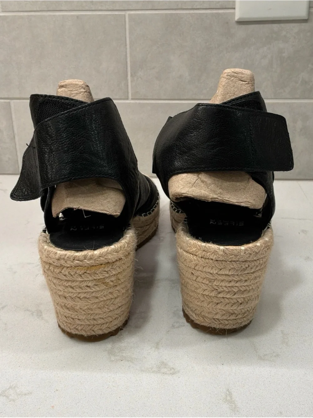 Eileen Fisher Willow Tumbled Leather Wedge Espadrille Black Crisscross Size 9.5